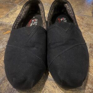 Black Slip-On Canvas Shoes